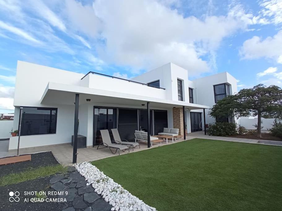 Villa Gehidy Teguise  Exterior photo
